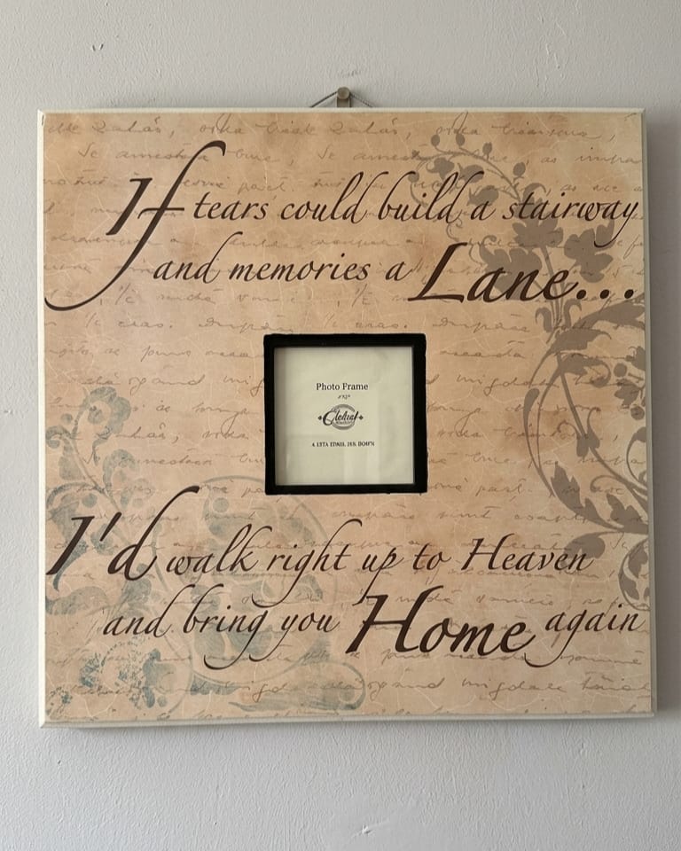 Memorial Frame
